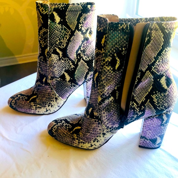 Snakeskin Print Ankle Boots - Picture 1 of 9